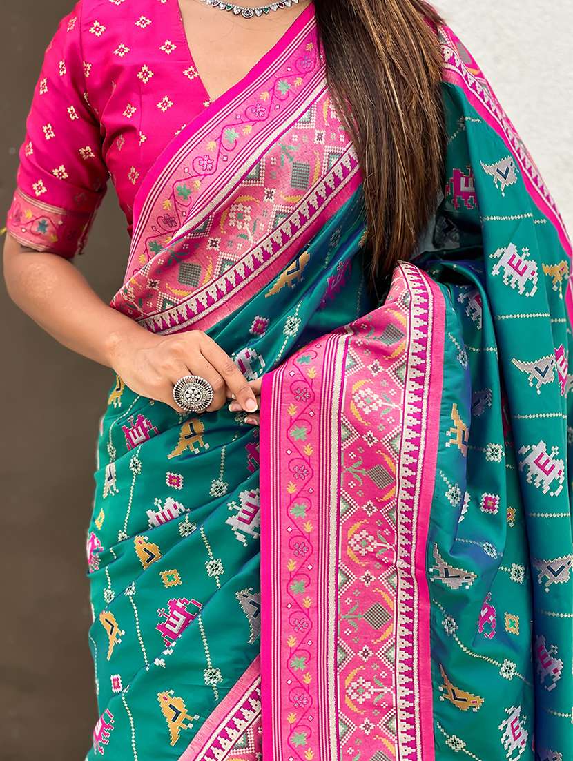 women self design patola saree with blouse - 22448934 -  Standard Image - 4