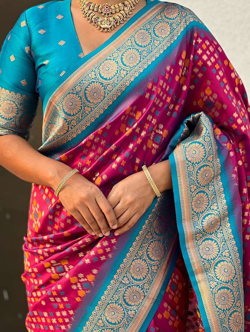 women self design bordered saree with blouse - 22448950 -  Standard Image - 4