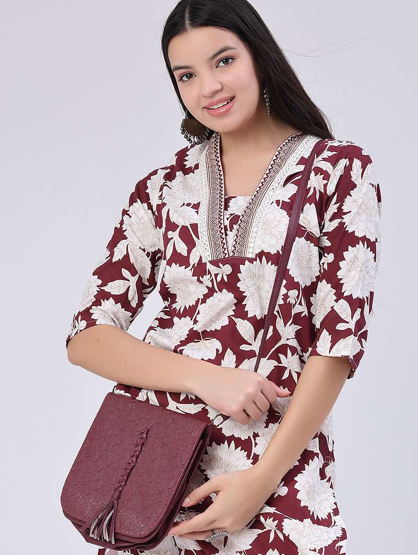 Women Printed Three Quarter Sleeves Straight Kurta - 22449465 -  Standard Image - 4