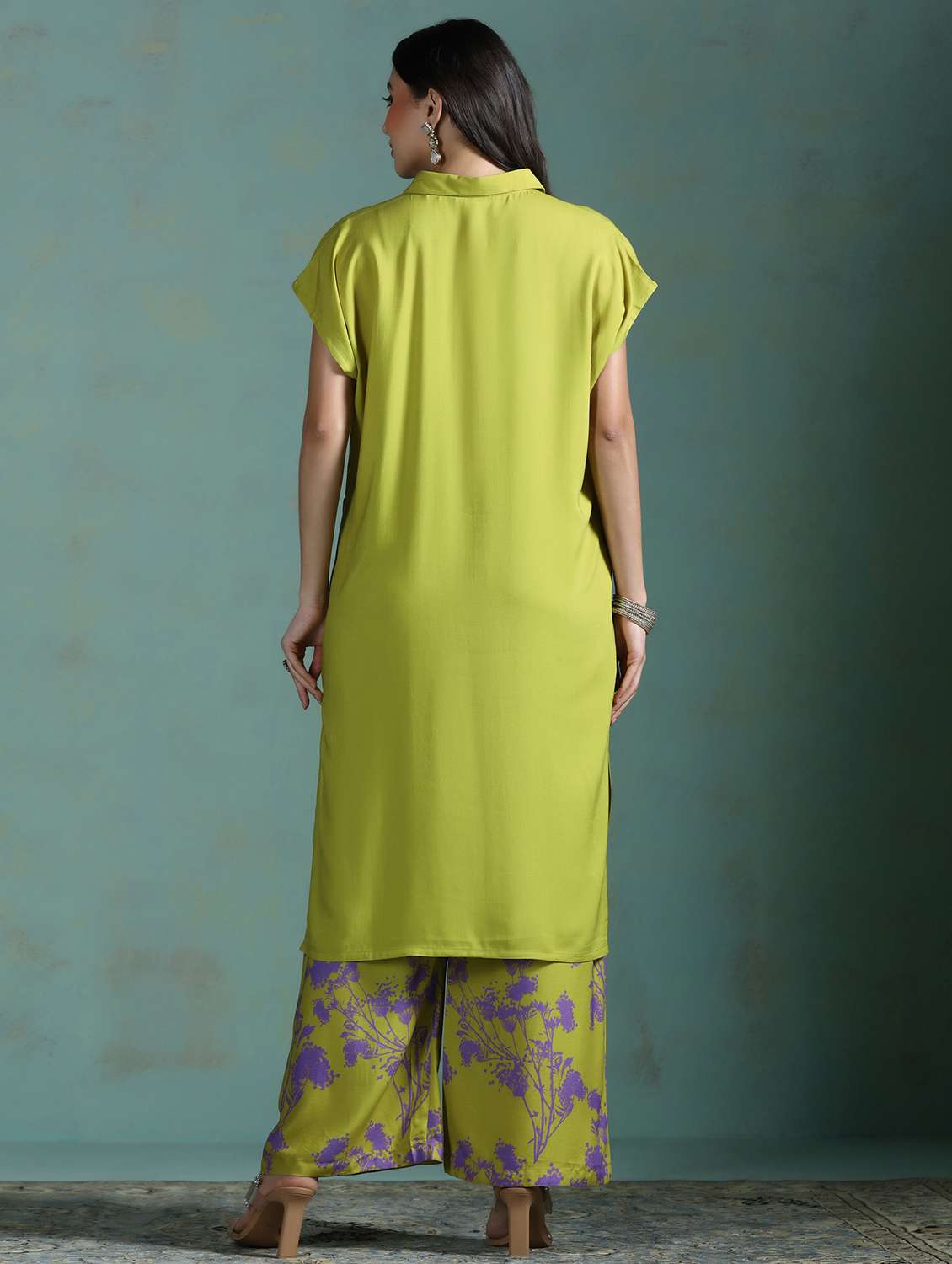 women green kurta pant set - 22449879 -  Standard Image - 4