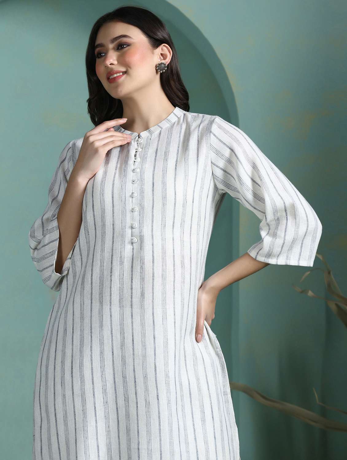 women off white kurta pant set - 22449881 -  Standard Image - 1
