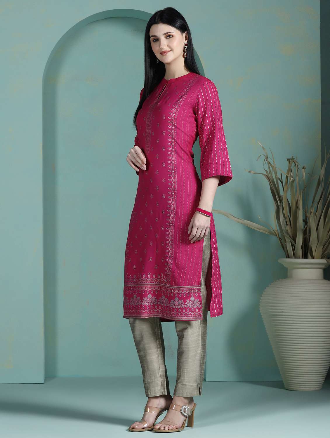  women fuchsia rayon straight kurta - 22449906 -  Standard Image - 6