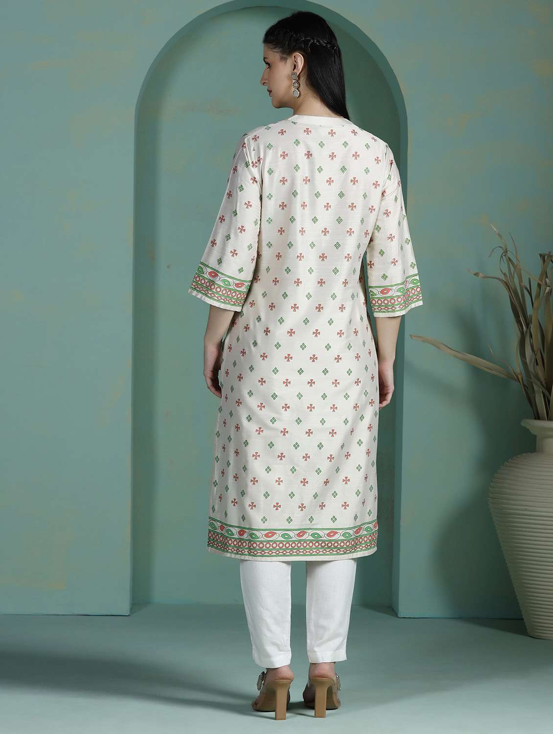  women cream rayon straight kurta - 22449918 -  Standard Image - 4