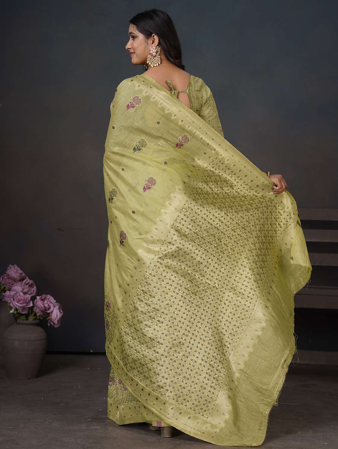 Women Self Design Banarasi Saree With Blouse - 22450825 -  Standard Image - 4