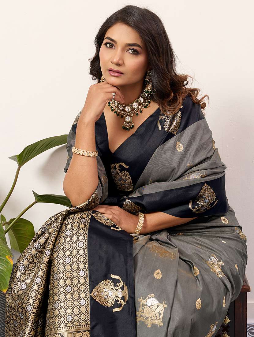 women self design banarasi saree with blouse - 22450857 -  Standard Image - 1