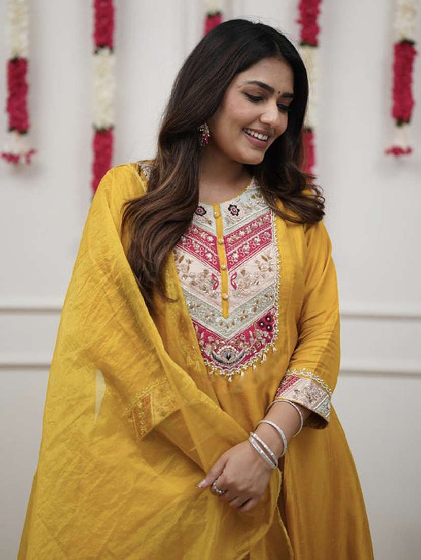 women yellow kurta pant set - 22451484 -  Standard Image - 1