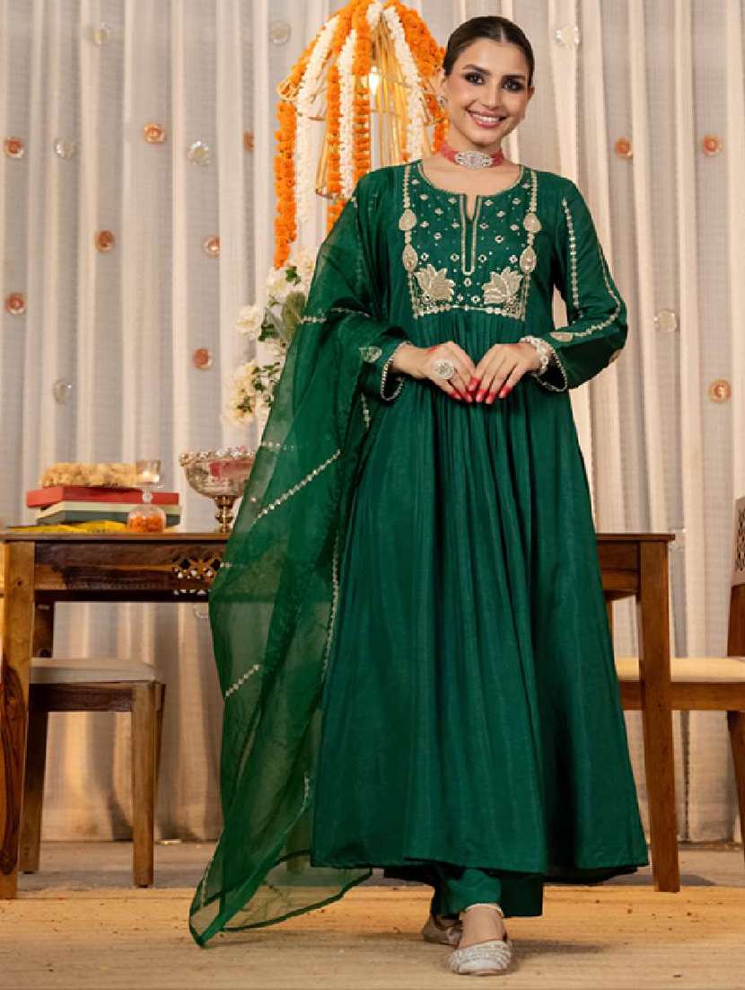women green kurta pant set - 22451485 -  Standard Image - 1