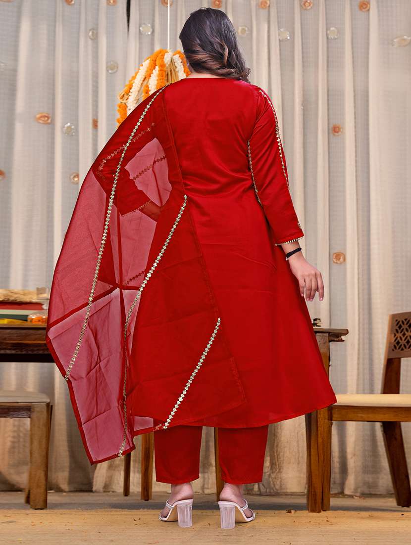 women red kurta pant set - 22451487 -  Standard Image - 4
