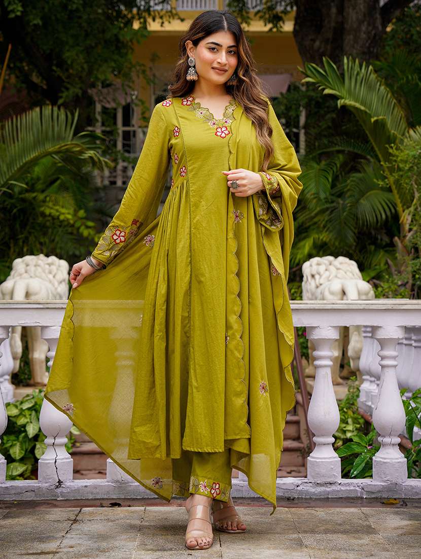 women olive kurta pant set