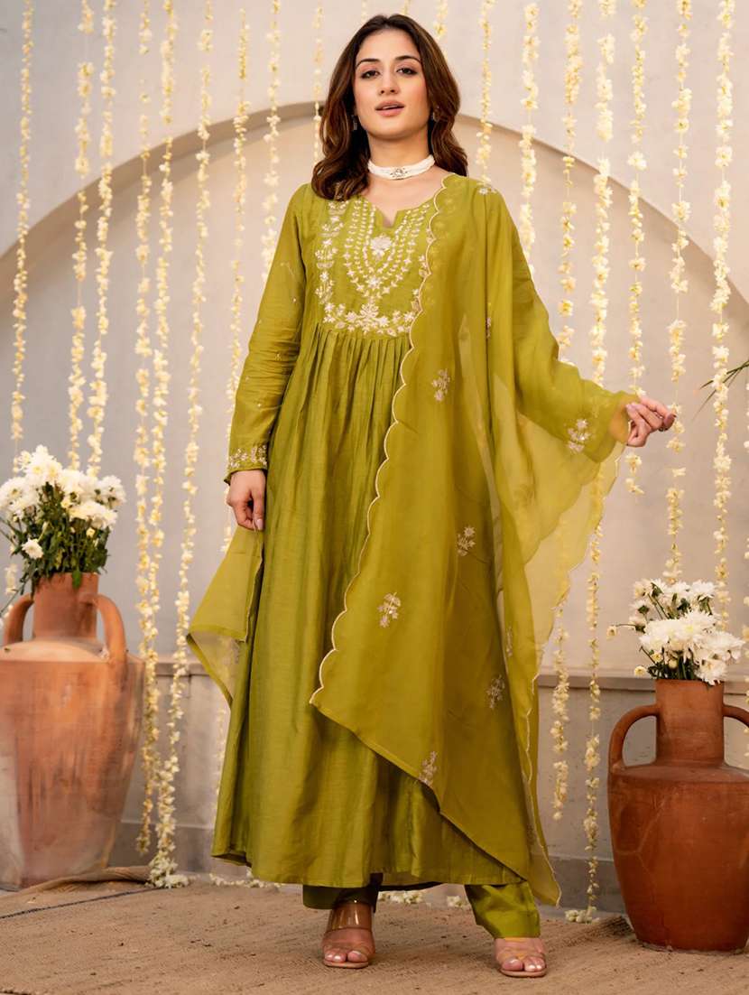 women olive kurta pant set