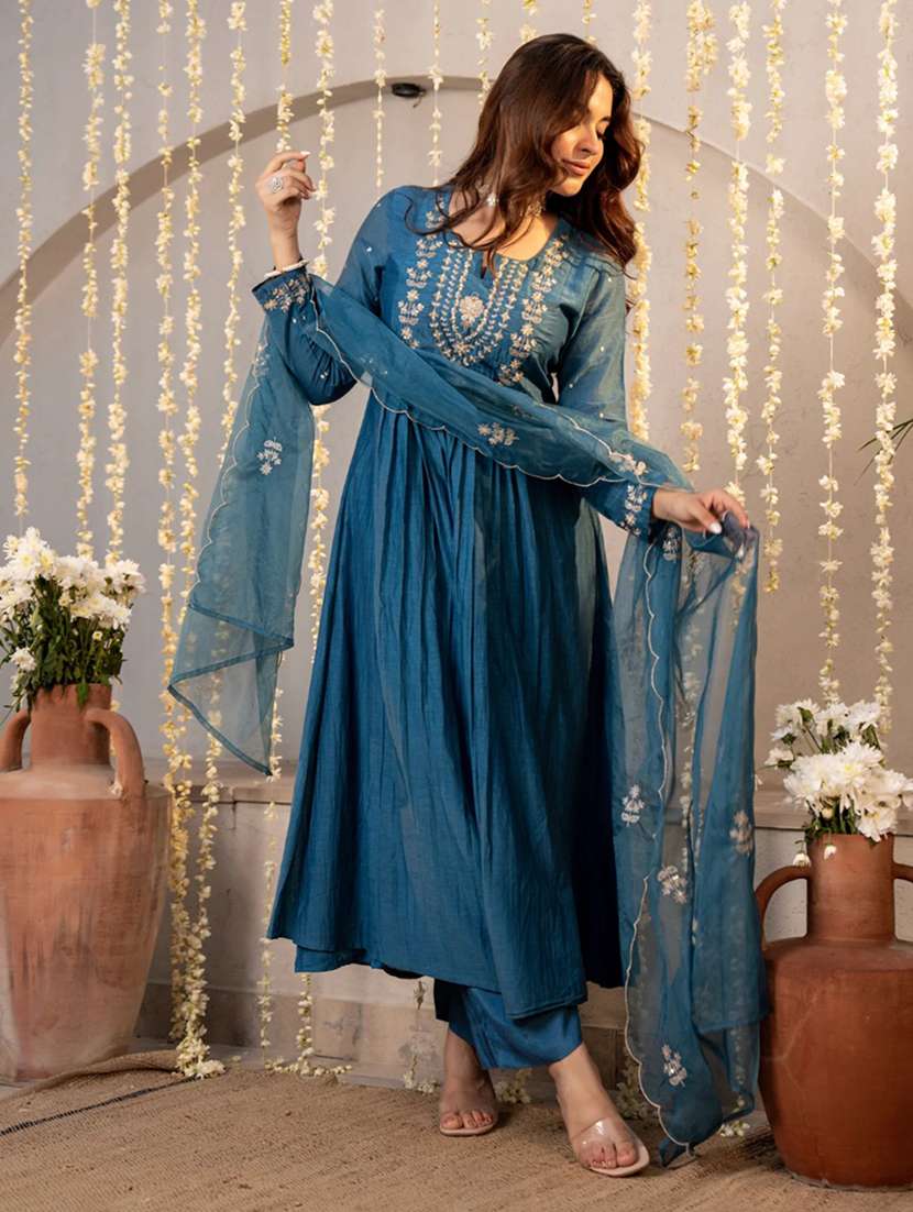 women blue kurta pant set - 22451546 -  Standard Image - 4