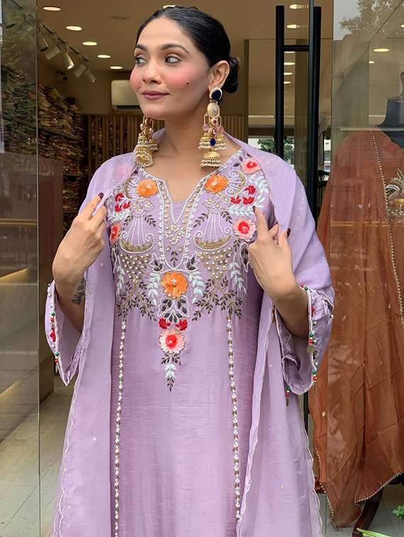 women lavender self design  kurta pant set - 22451876 -  Standard Image - 1