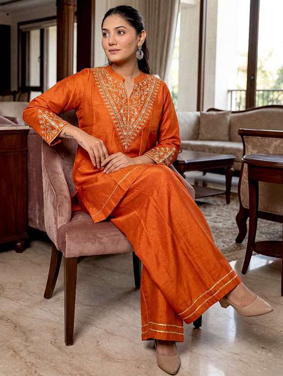 women orange self design  kurta pant set - 22451892 -  Standard Image - 6