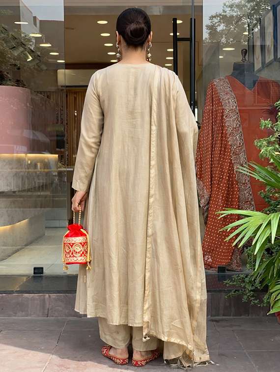 women beige self design kurta pant set - 22451902 -  Standard Image - 4