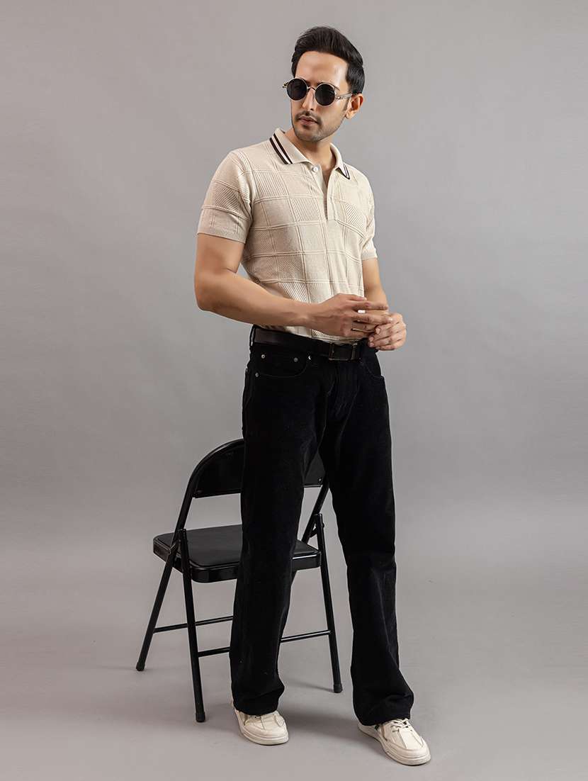 men cream cotton plain t-shirt - 22451974 -  Standard Image - 4