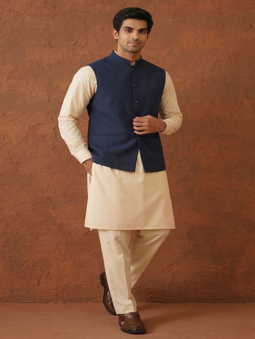 men solid mandarin neck regular fit nehru jacket - 22452001 -  Standard Image - 4