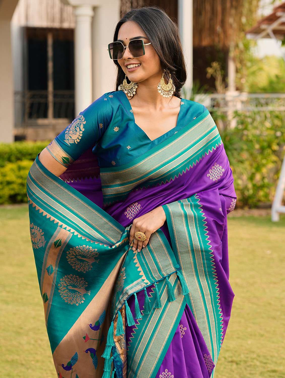 women self design paithani saree with blouse - 22452201 -  Standard Image - 1