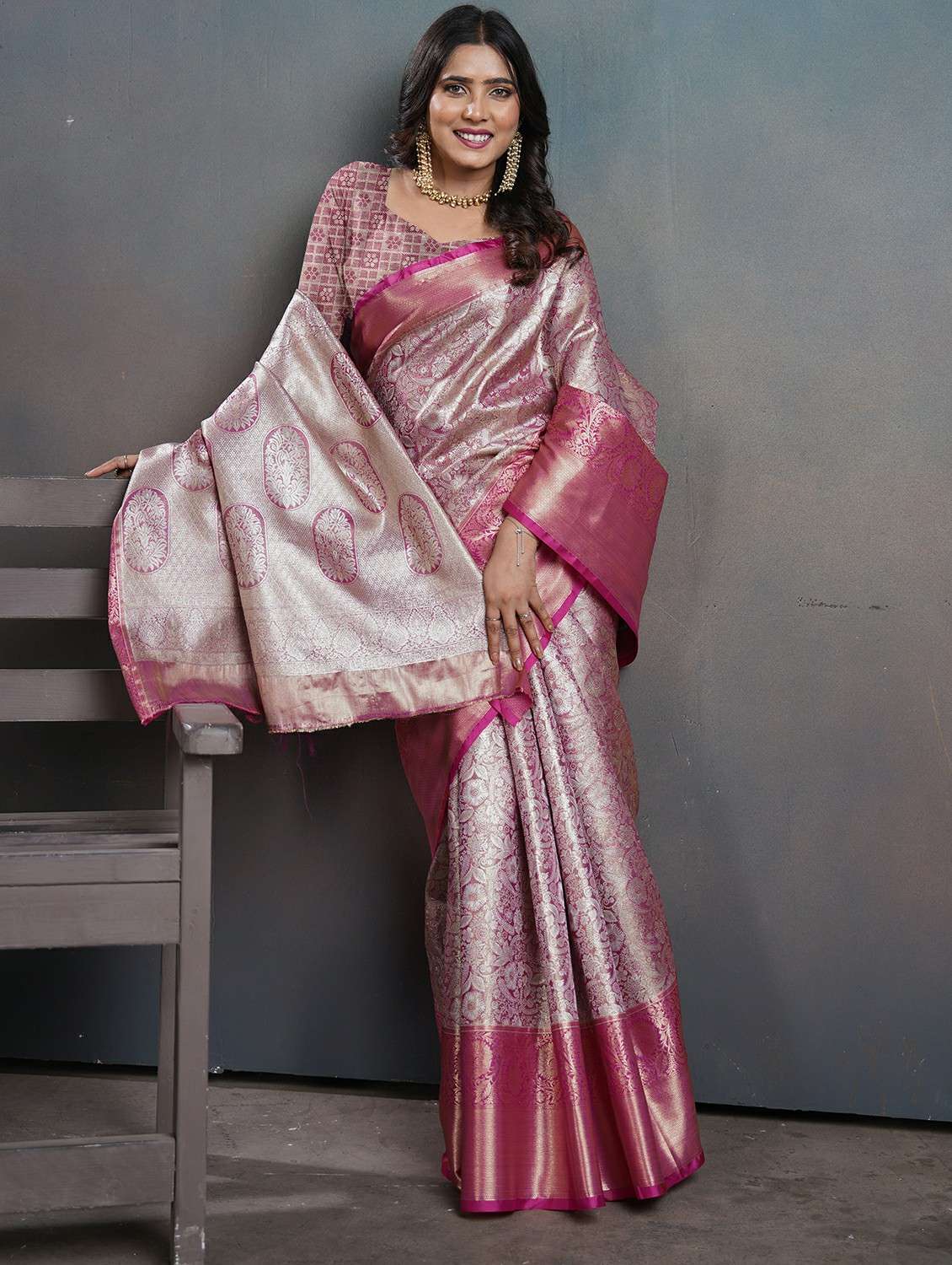 women self design kanjivaram saree with blouse - 22452314 -  Standard Image - 4