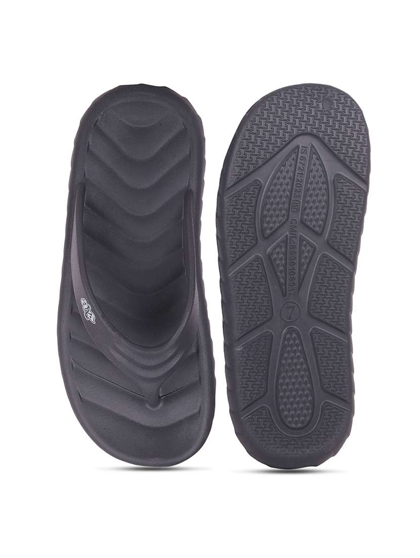 men solid toe seperator slipper - 22452335 -  Standard Image - 4