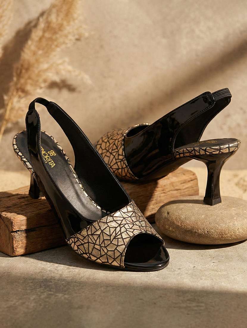 women textured back strap sandal