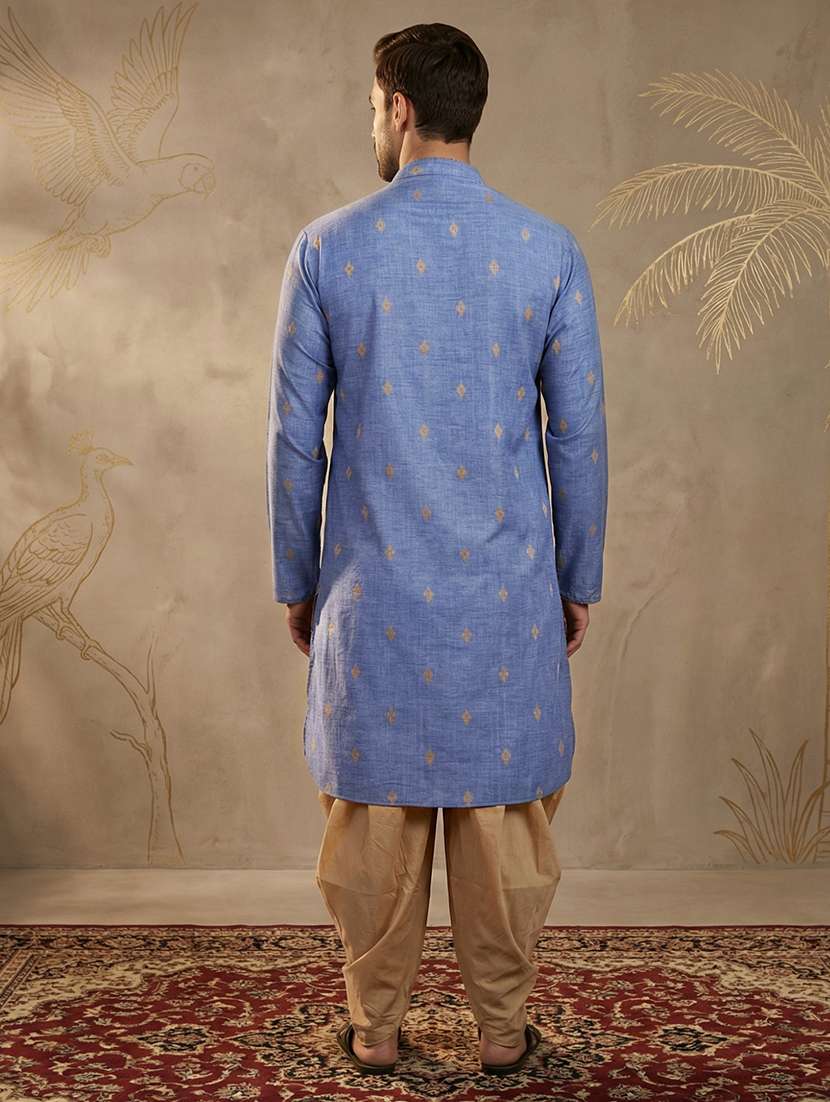 men self design mandarin neck long kurta - 22453034 -  Standard Image - 4