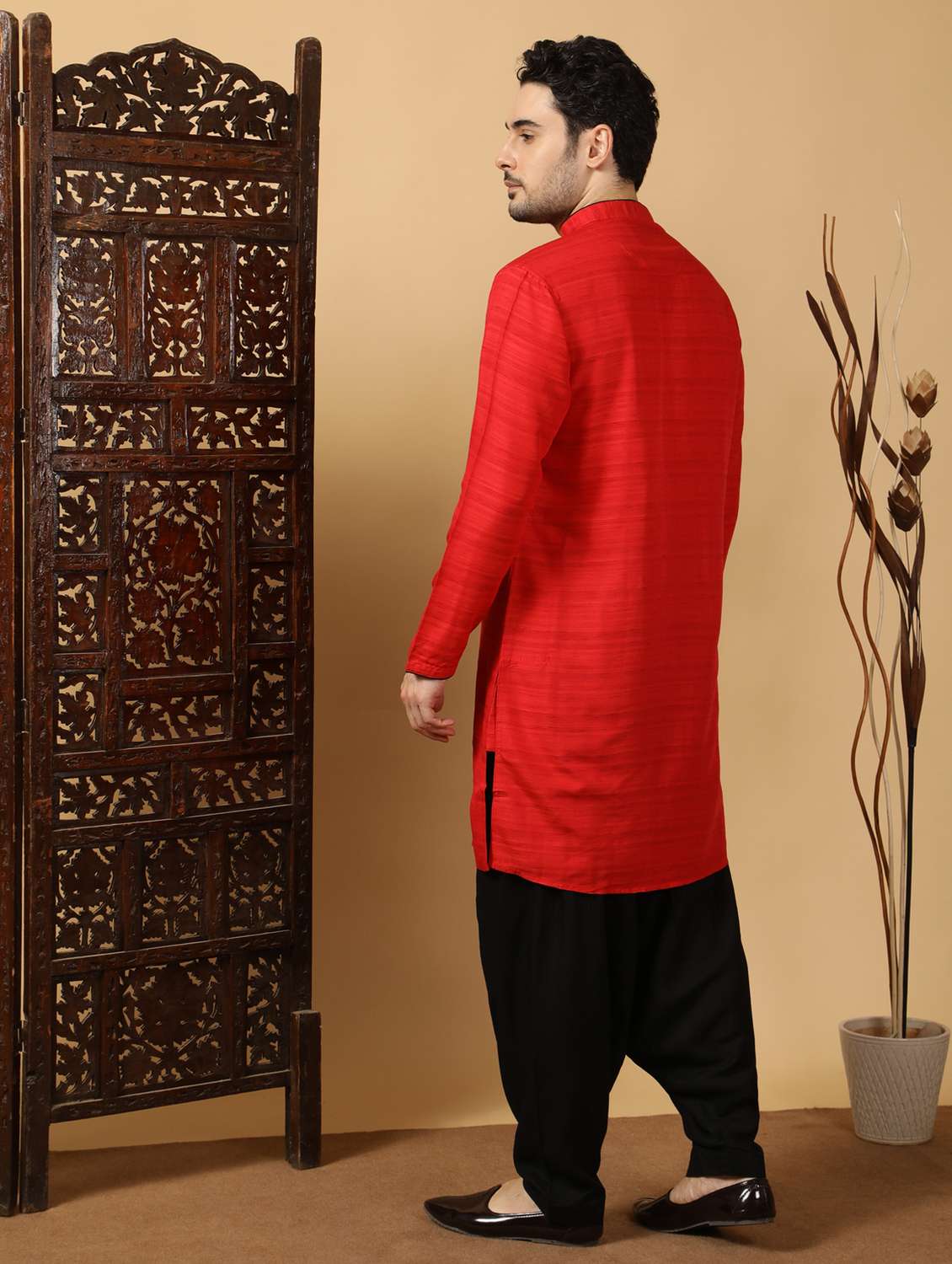 men self design mandarin neck long kurta - 22453154 -  Standard Image - 4