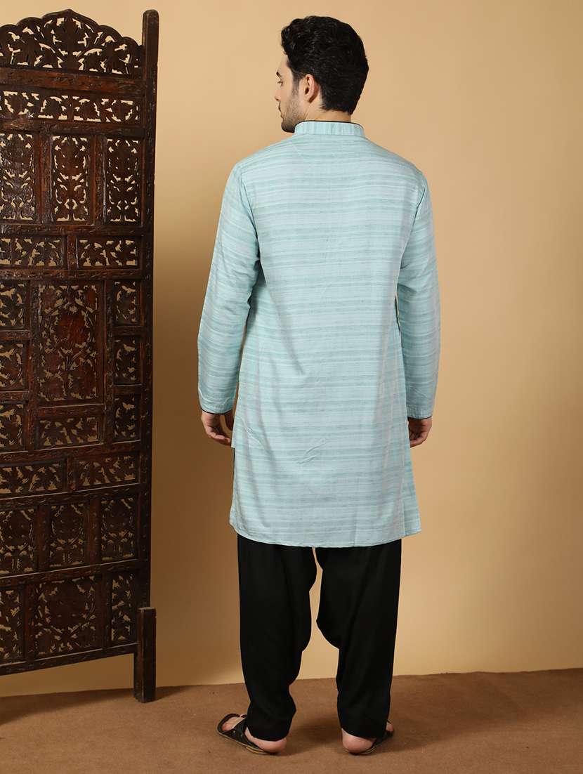 men self design mandarin neck long kurta - 22453156 -  Standard Image - 4