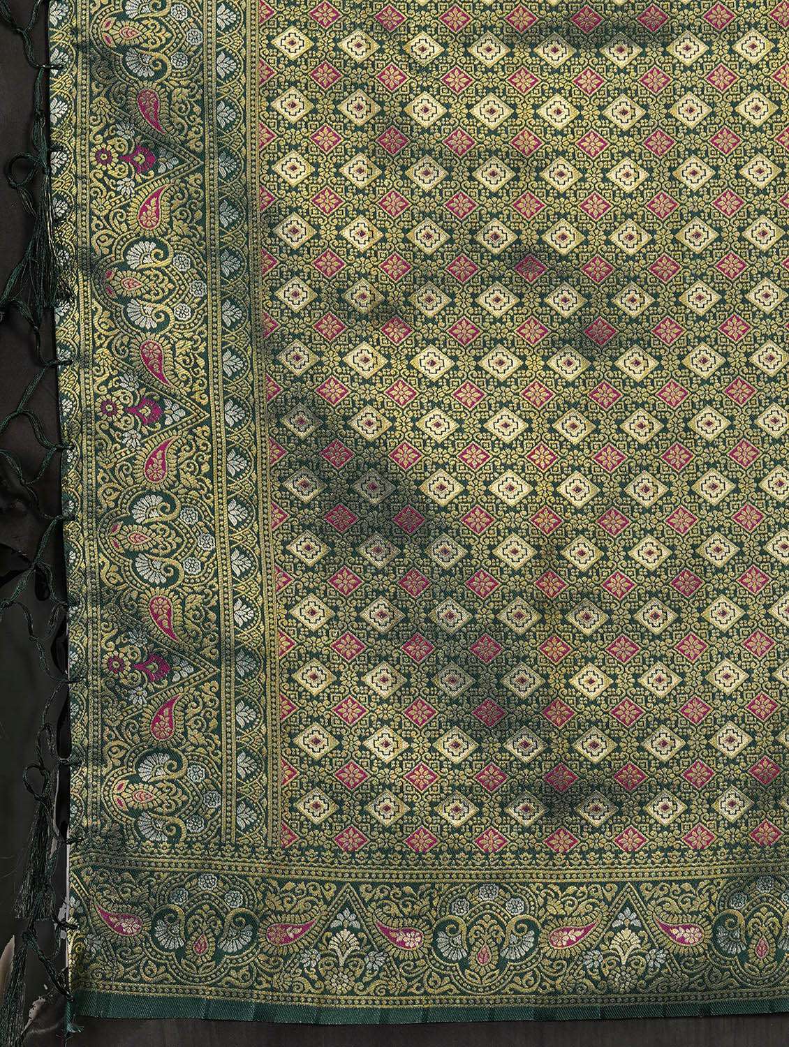 women self design banarasi saree with blouse - 22453692 -  Standard Image - 6