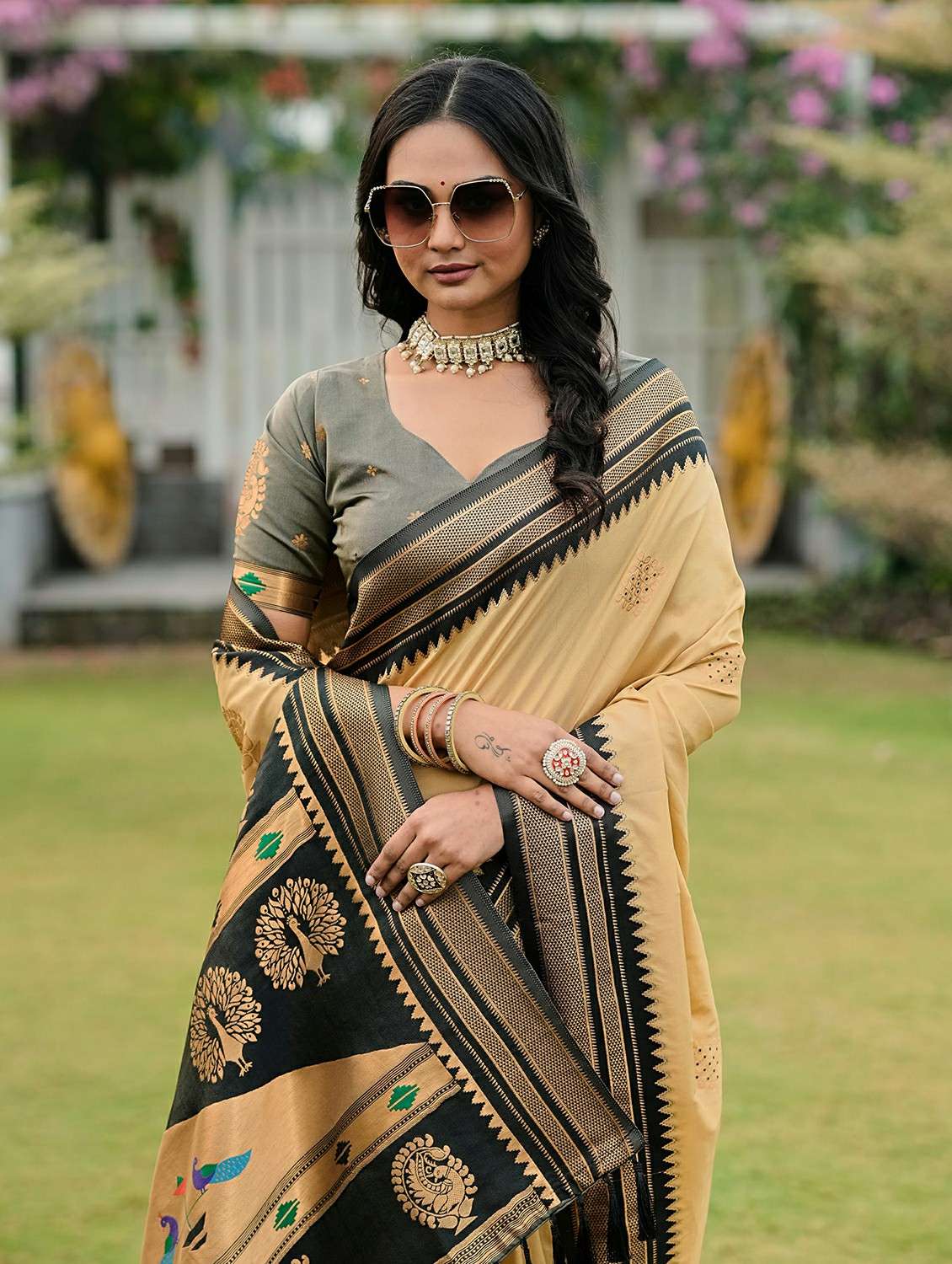 women self design paithani saree with blouse - 22453717 -  Standard Image - 1