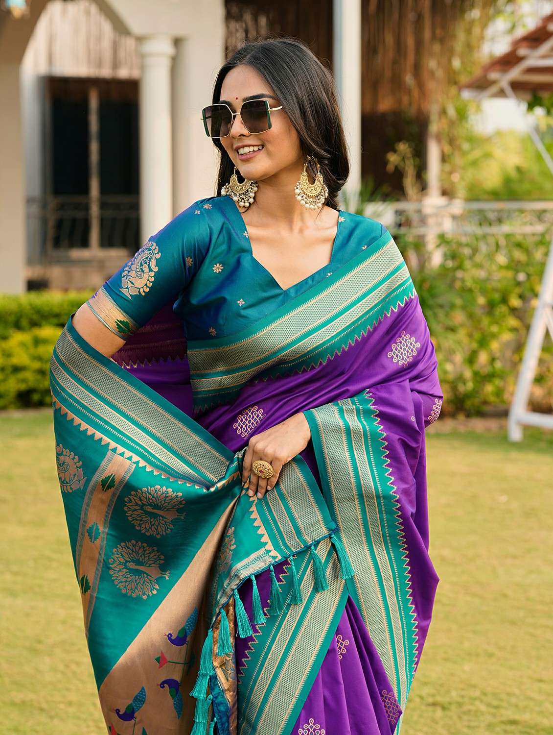 women self design paithani saree with blouse - 22453723 -  Standard Image - 1