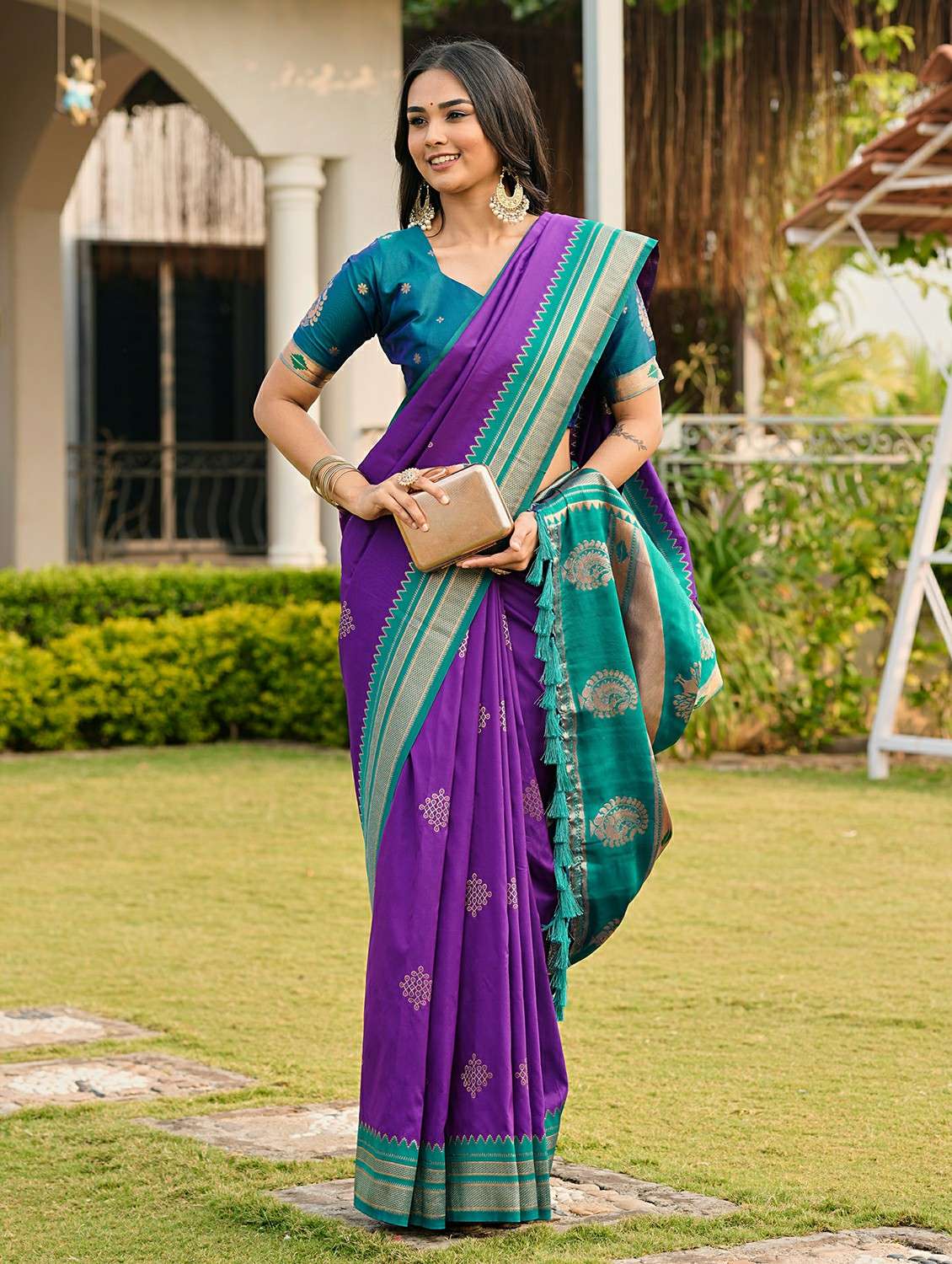 women self design paithani saree with blouse - 22453723 -  Standard Image - 4