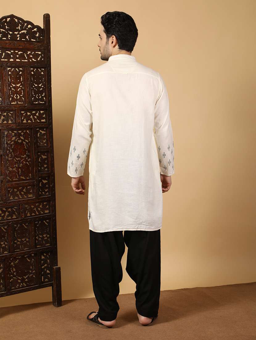 men embroidered mandarin neck long kurta  - 22453731 -  Standard Image - 4