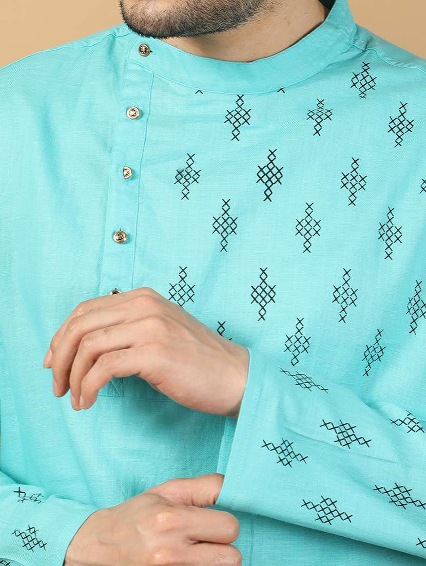 Men Embroidered Mandarin Neck Long Kurta - 22453733 -  Standard Image - 1