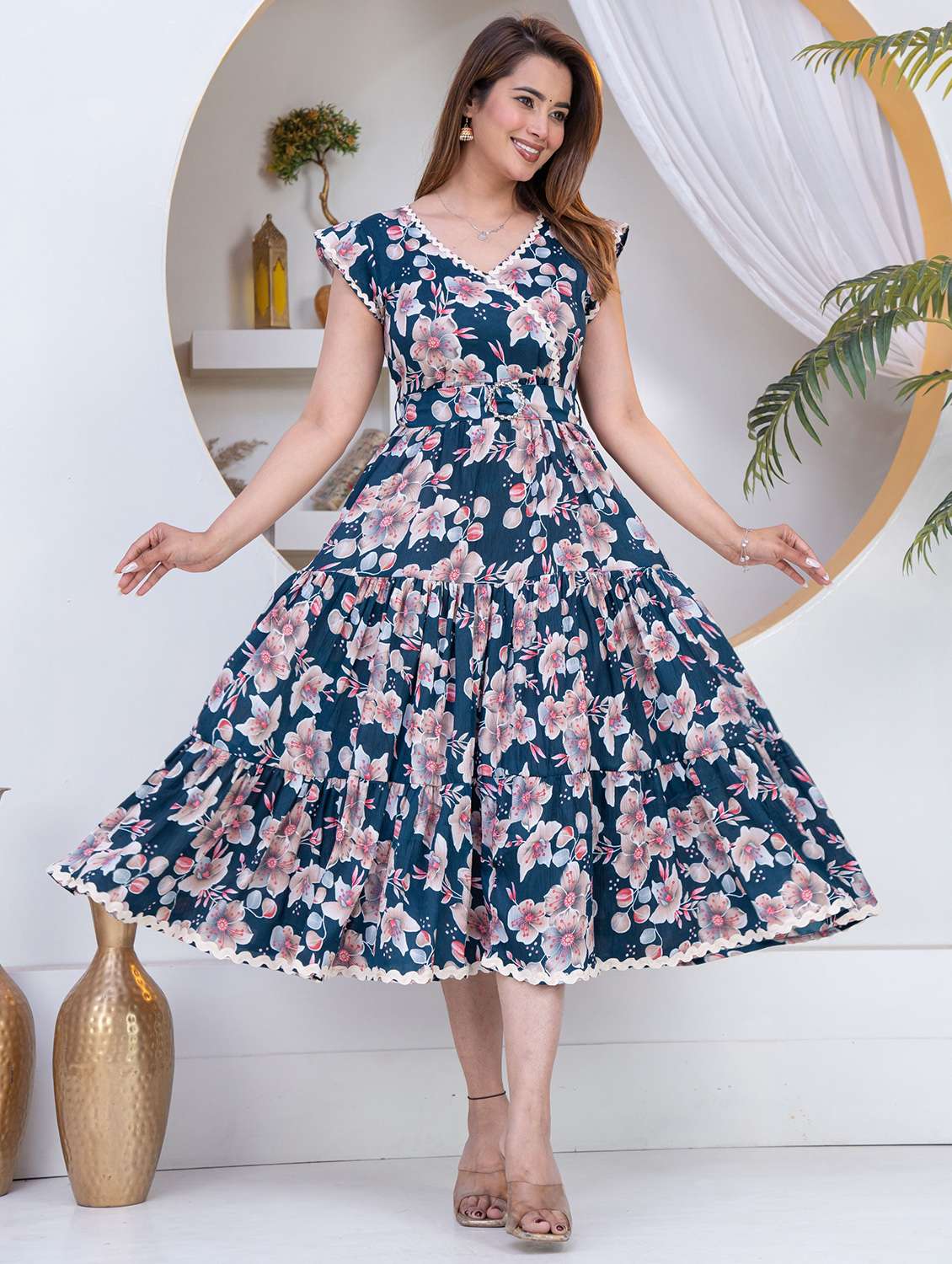 women blue crepe gown dress - 22453928 -  Standard Image - 4