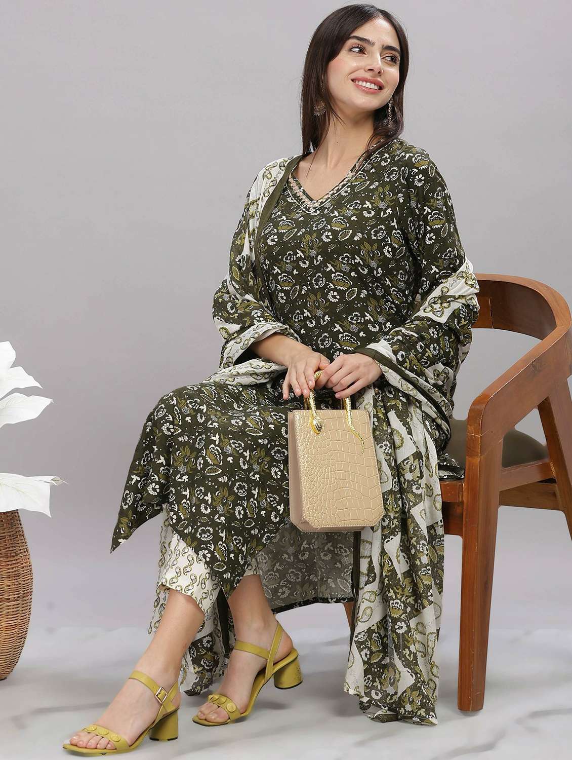 women floral olive suit set