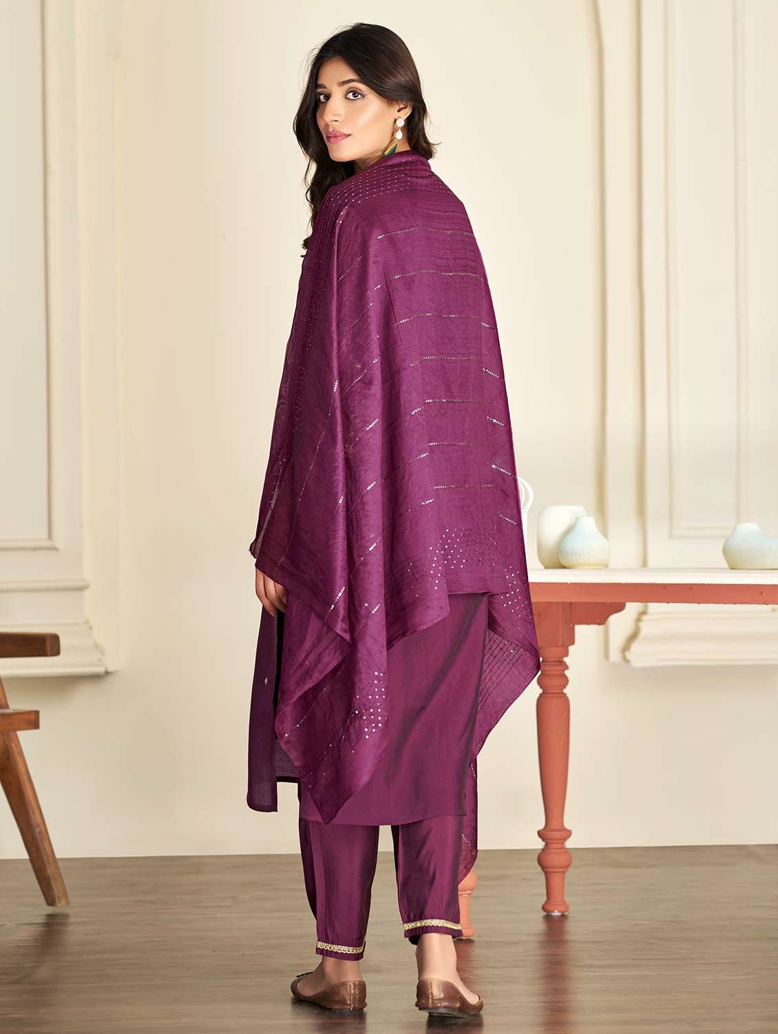 women burgundy suit set - 22454007 -  Standard Image - 4