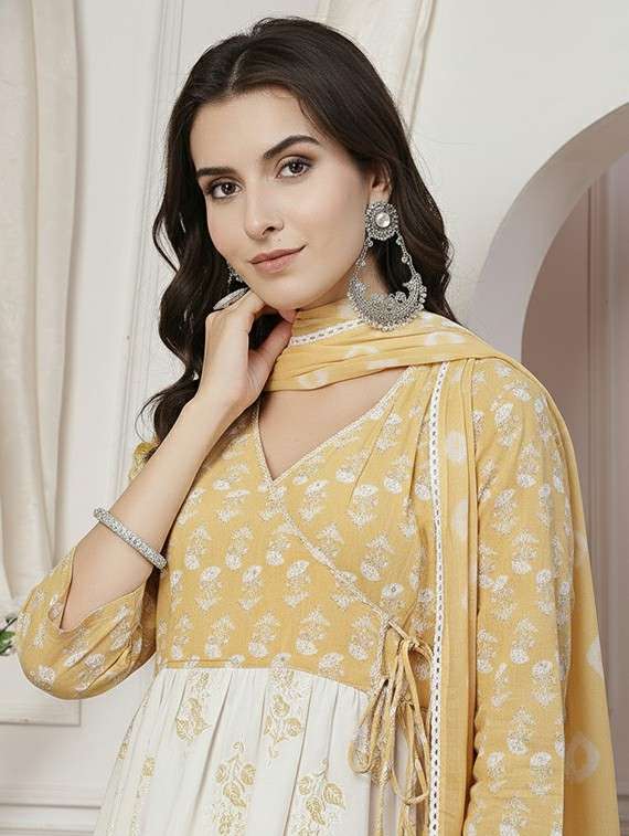 women off white suit set - 22454008 -  Standard Image - 1