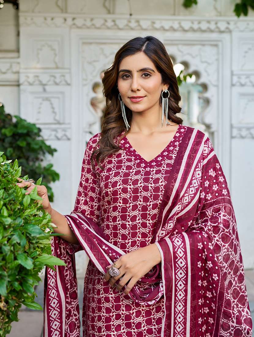 Women Printed Three Quarter Sleeve Kurta Pant With Dupatta Set - 22454120 -  Standard Image - 1