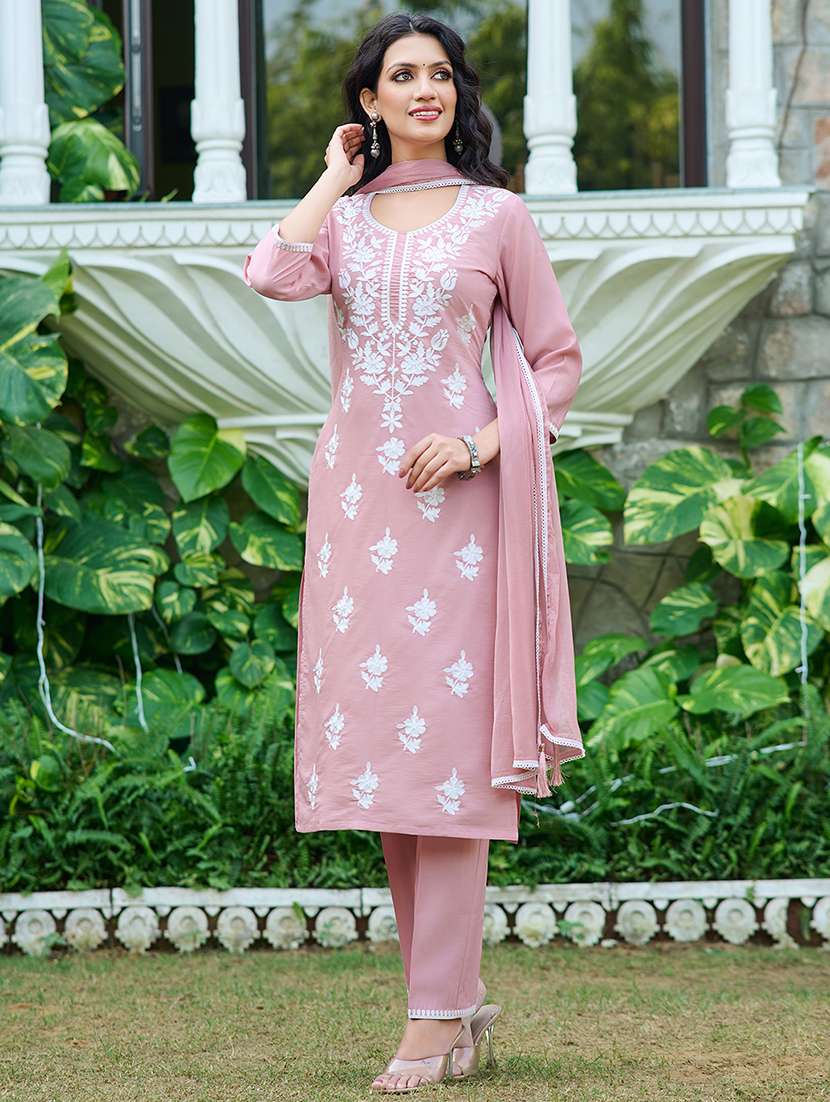 women solid with work three quarter sleeve kurta pant with dupatta set