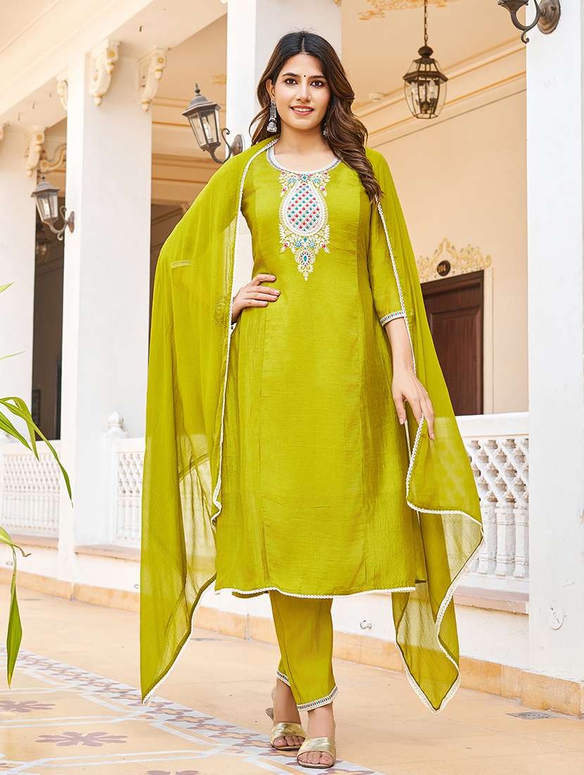 women solid with work three quarter sleeve kurta pant with dupatta set