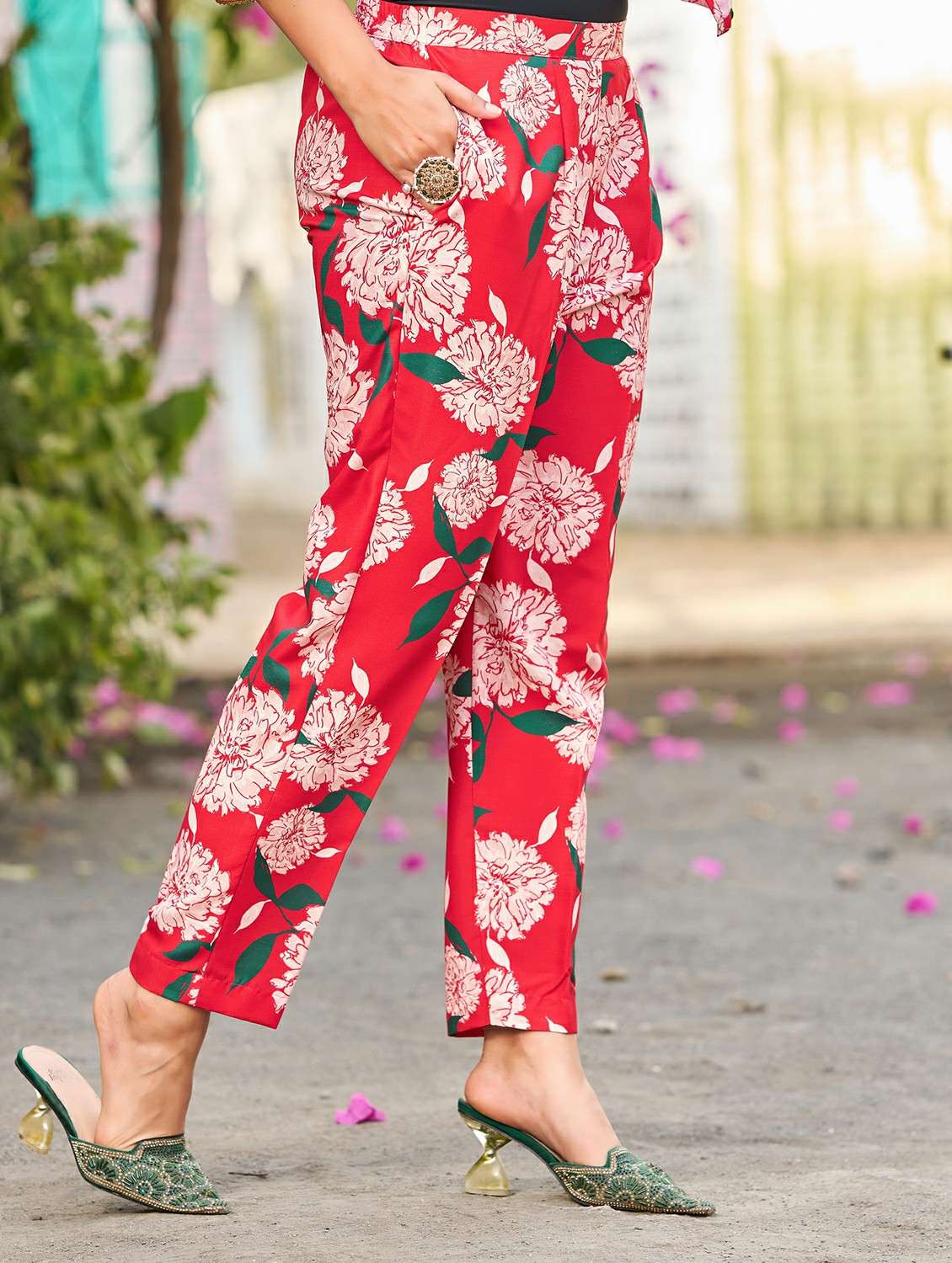women printed three quarter sleeve kurta pant with dupatta set - 22454188 -  Standard Image - 4