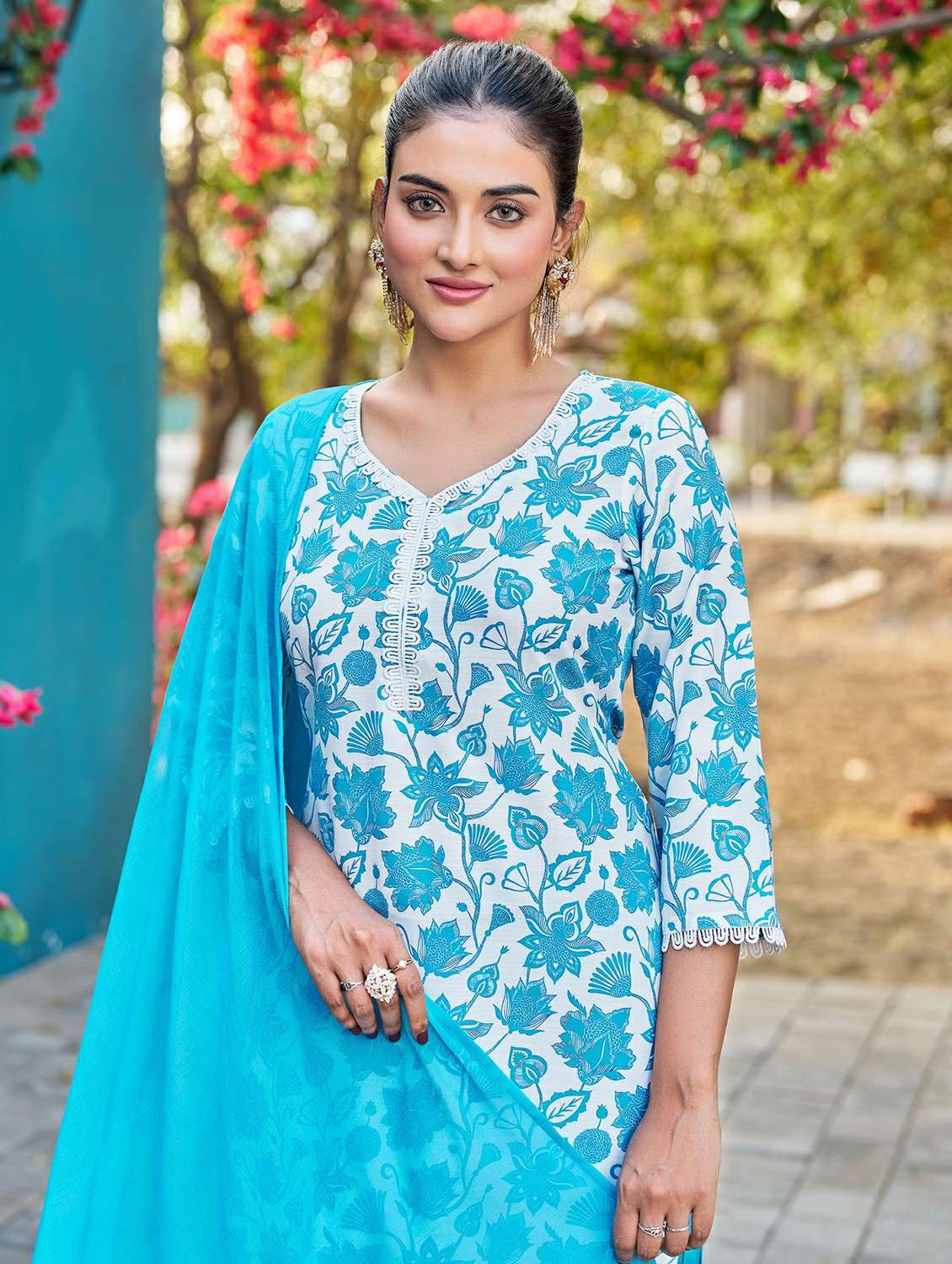 women printed three quarter sleeve kurta pant with dupatta set - 22454208 -  Standard Image - 1