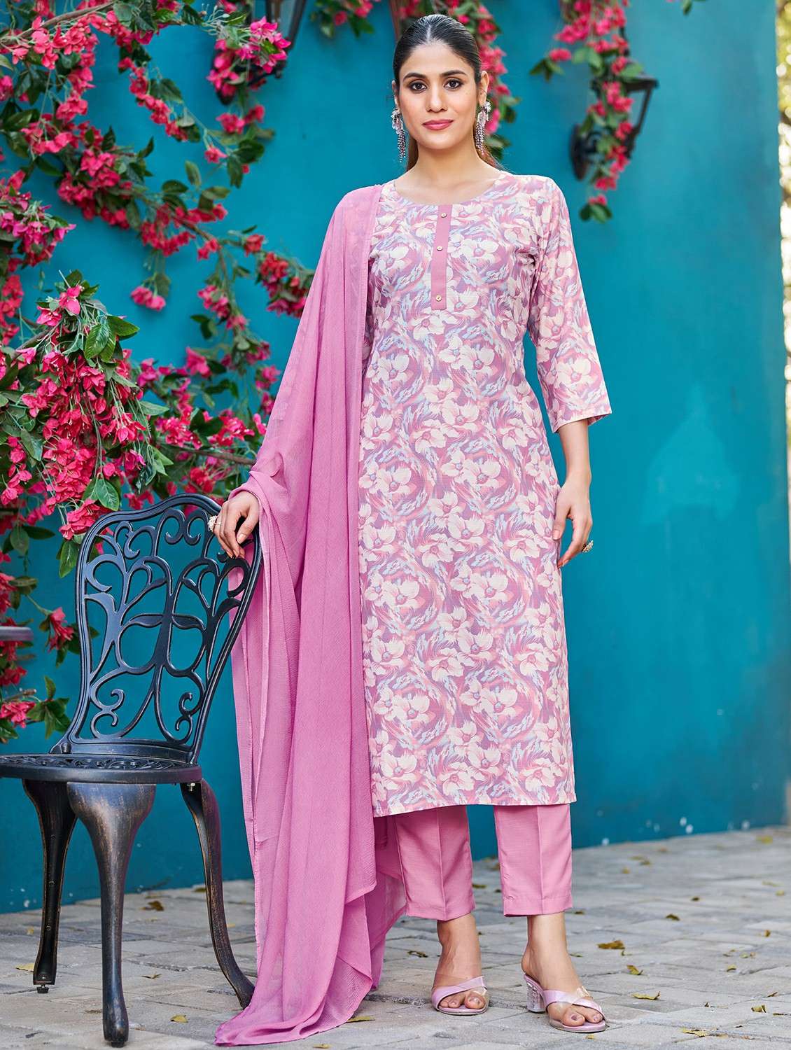 women printed three quarter sleeve kurta pant with dupatta set