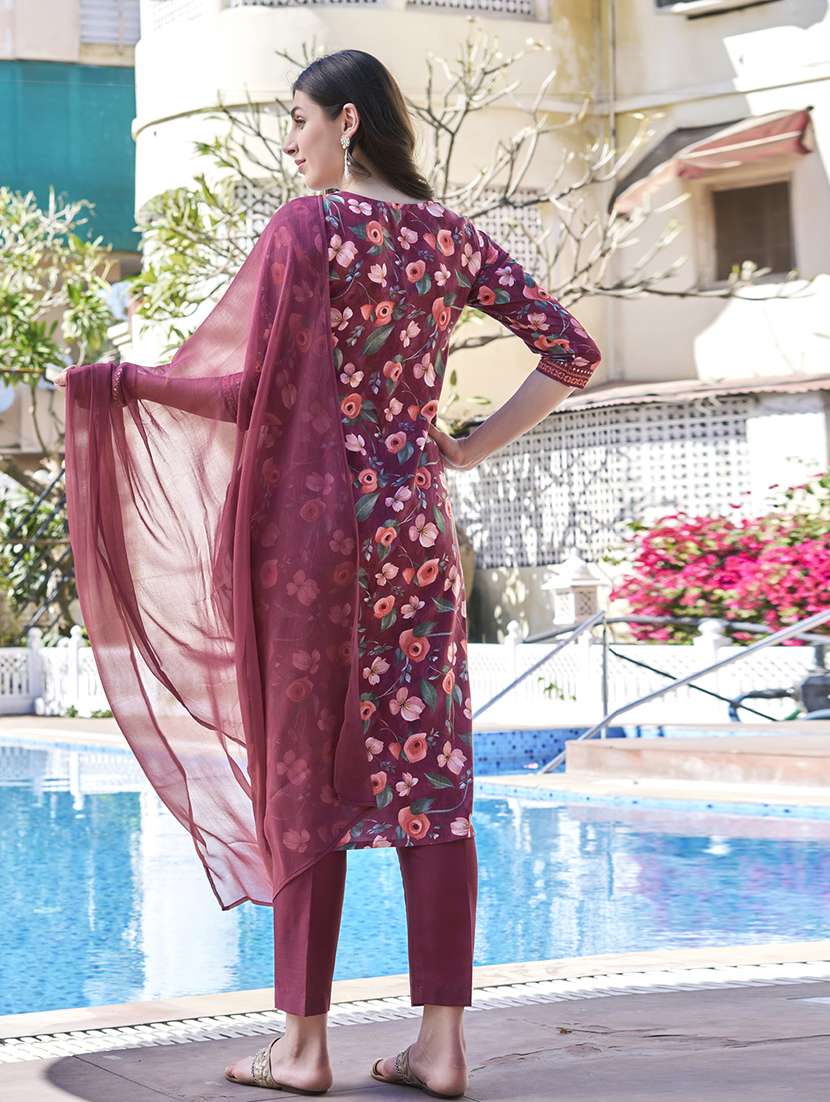 Women Printed Three Quarter Sleeve Kurta Pant With Dupatta Set - 22454251 -  Standard Image - 4