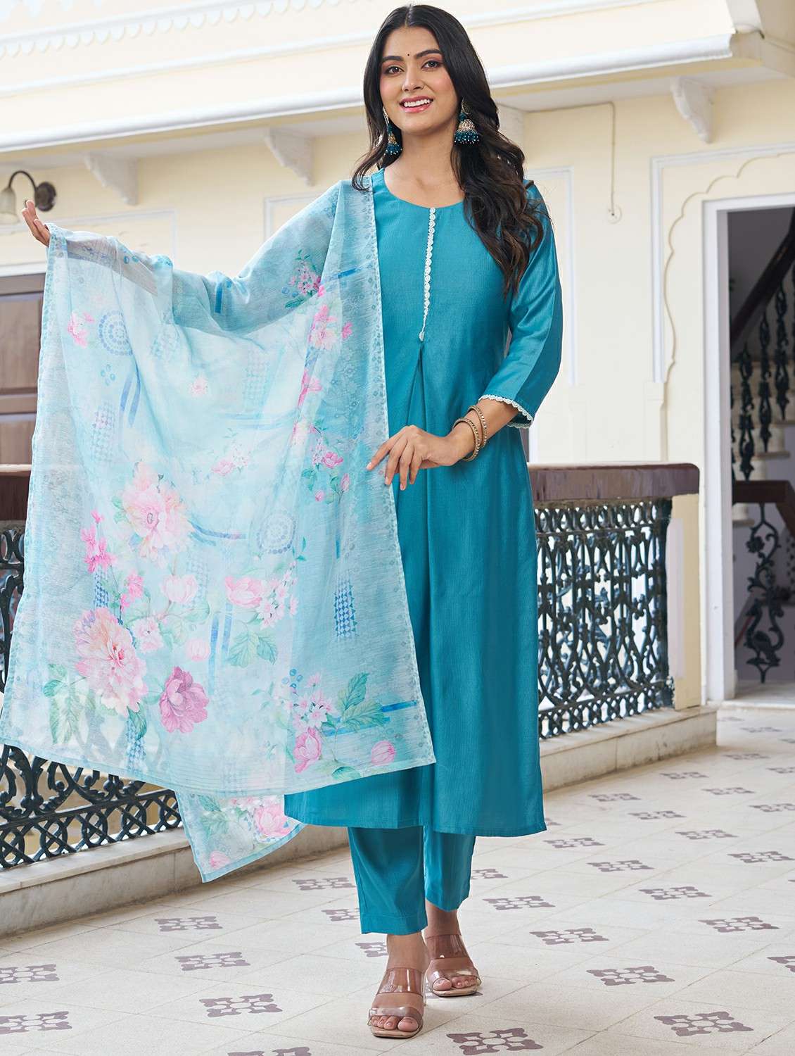 women solid three quarter sleeve kurta pant with dupatta set