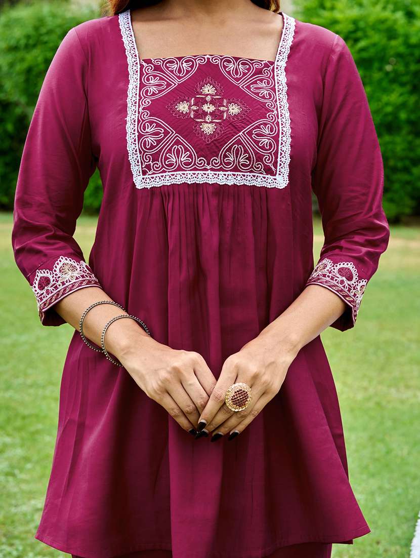 Women Solid With Work Three Quarter Sleeve Ethnic Co-ord Set - 22454432 -  Standard Image - 1