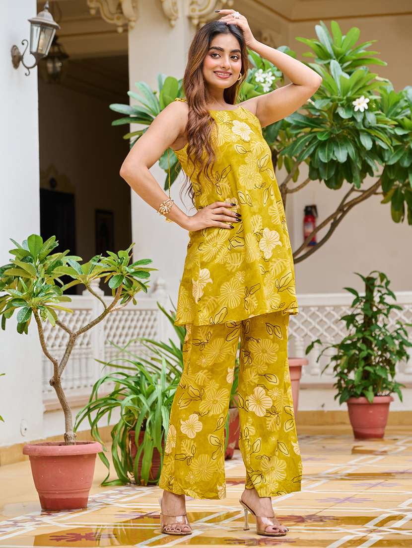 women printed shoulder strap ethnic co-ord set - 22454433 -  Standard Image - 4