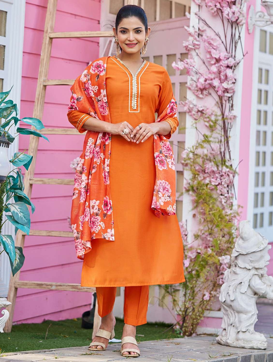women solid with work three quarter sleeve kurta pant with dupatta set