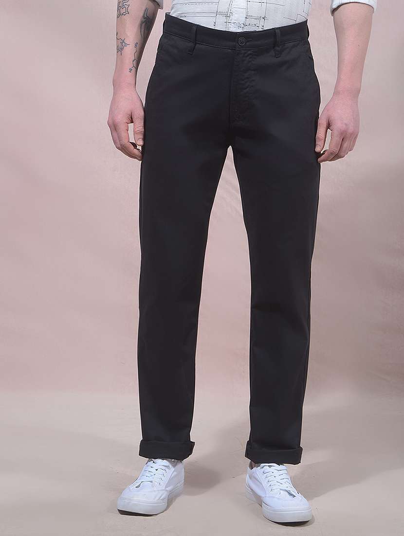 men solid mid rise chinos casual trouser