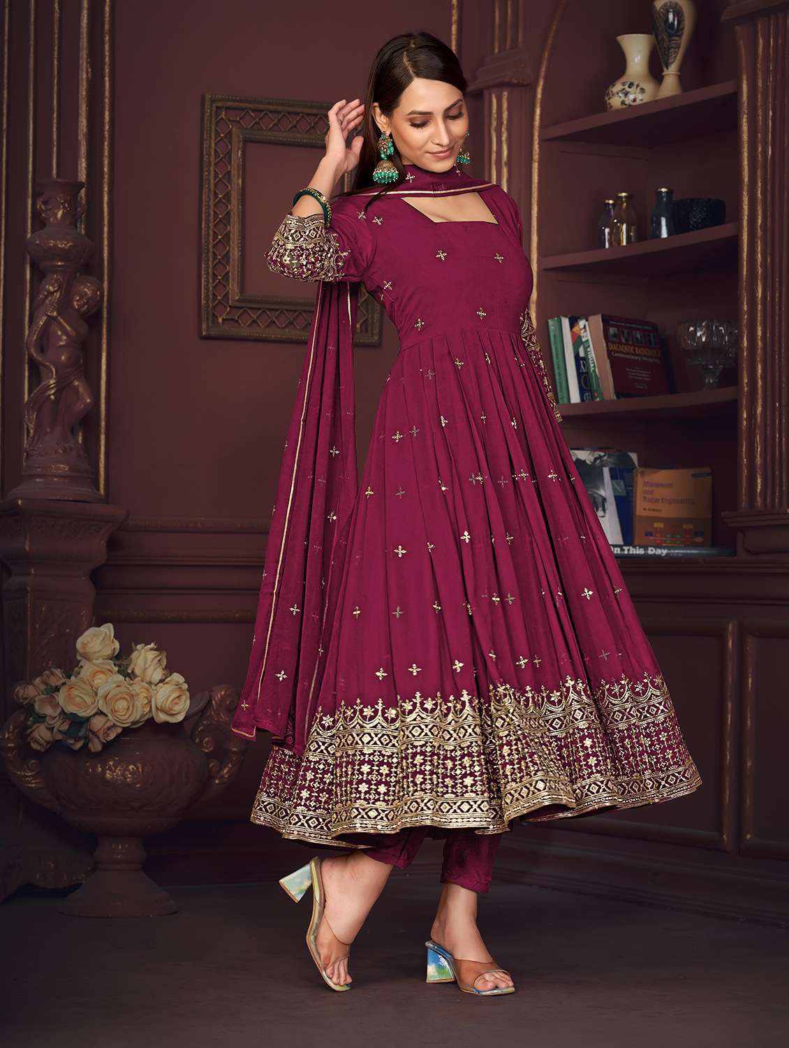 Women Maroon Self Deign Kurta Pant Set - 22456829 -  Standard Image - 1